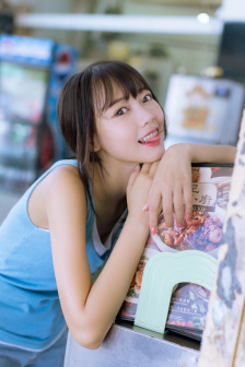 被征服高贵肉丝袜的娇妻